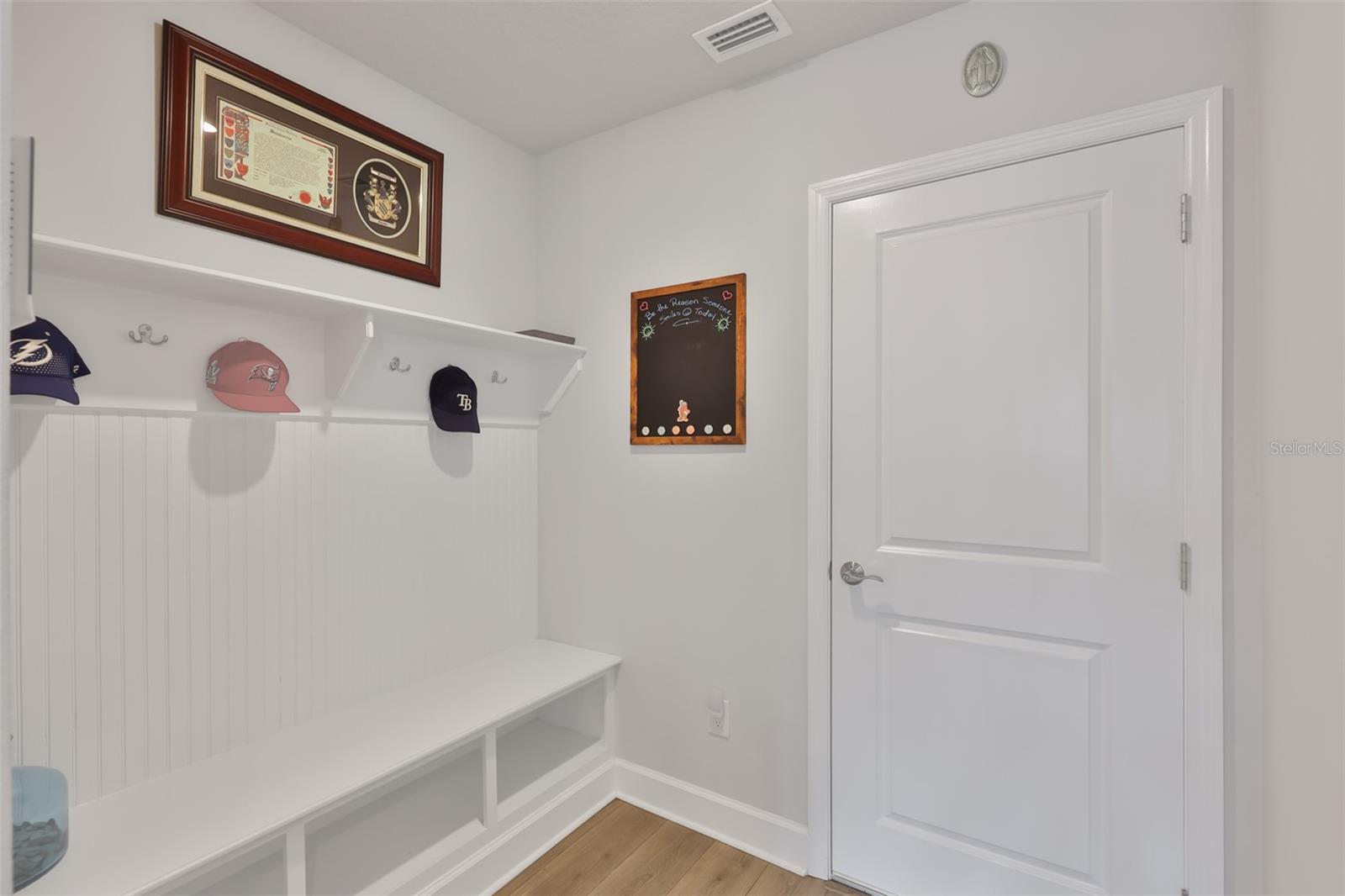 2407 W GRAY ST, TAMPA, FL, 33609
