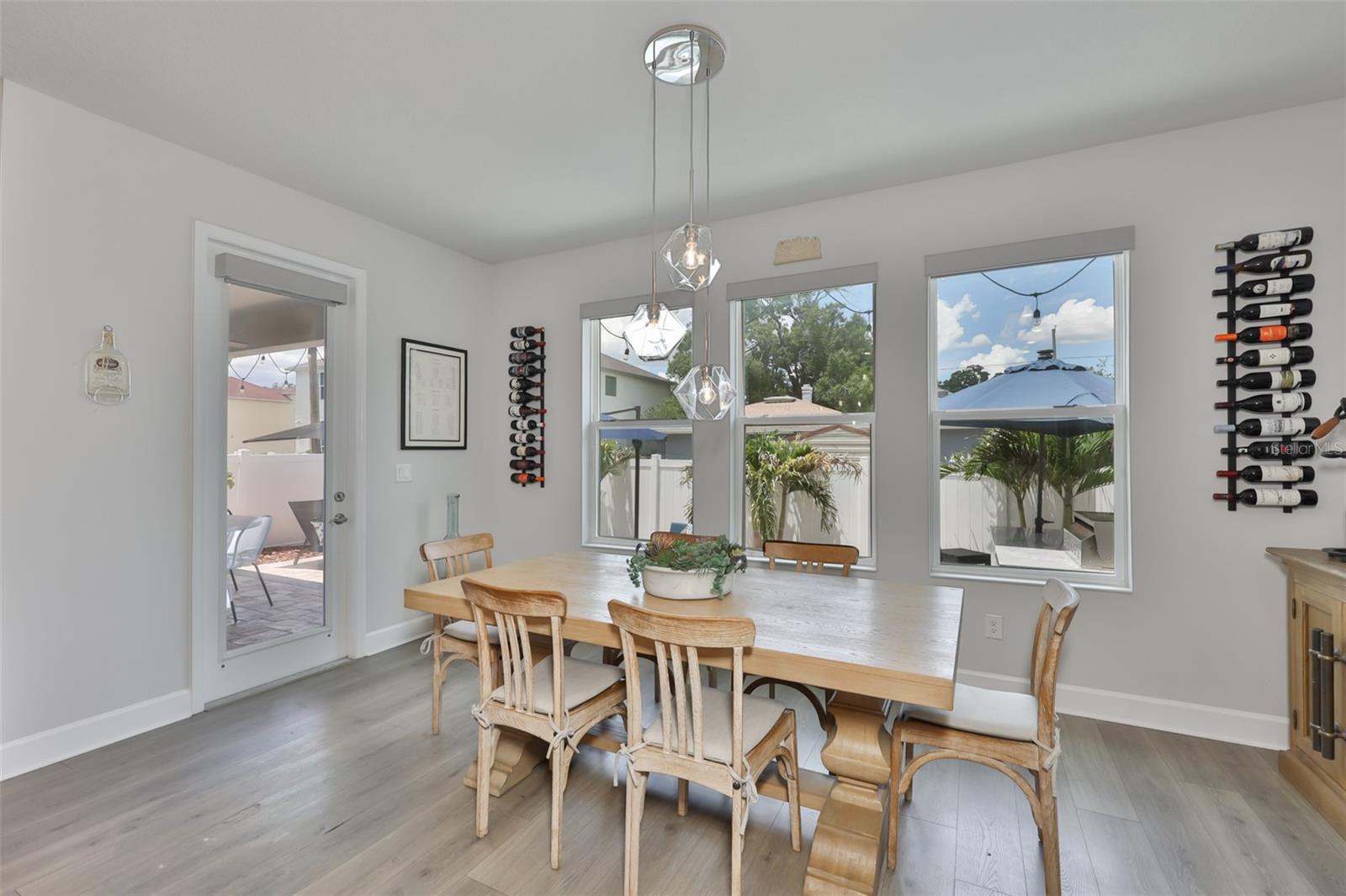 2407 W GRAY ST, TAMPA, FL, 33609