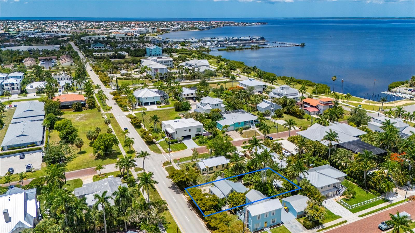 756 W MARION AVE, PUNTA GORDA, FL, 33950