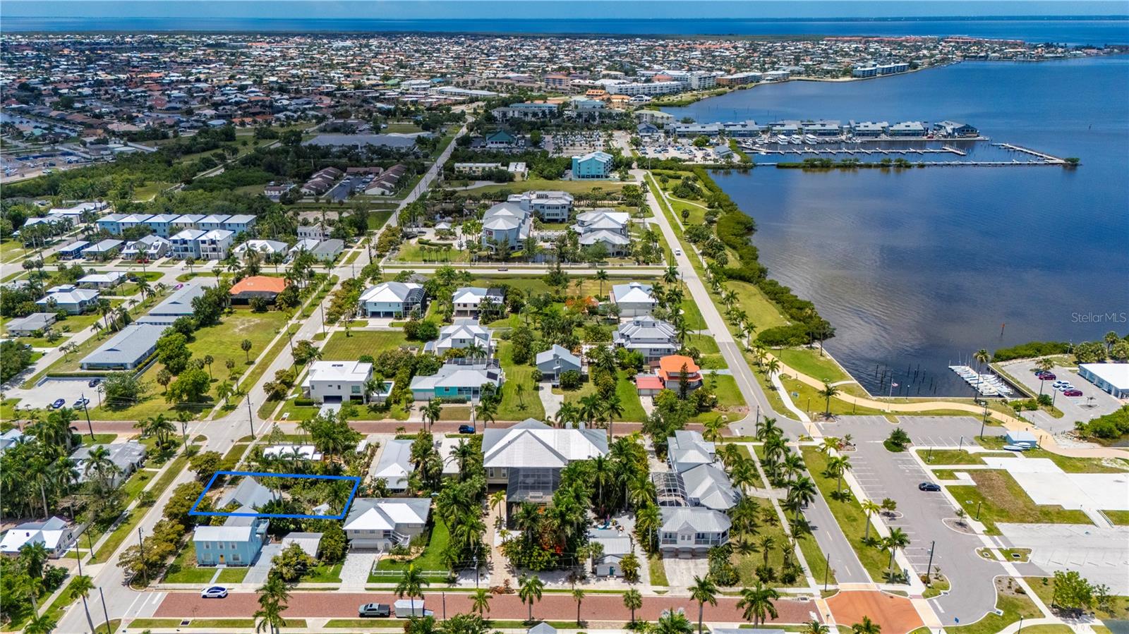 756 W MARION AVE, PUNTA GORDA, FL, 33950