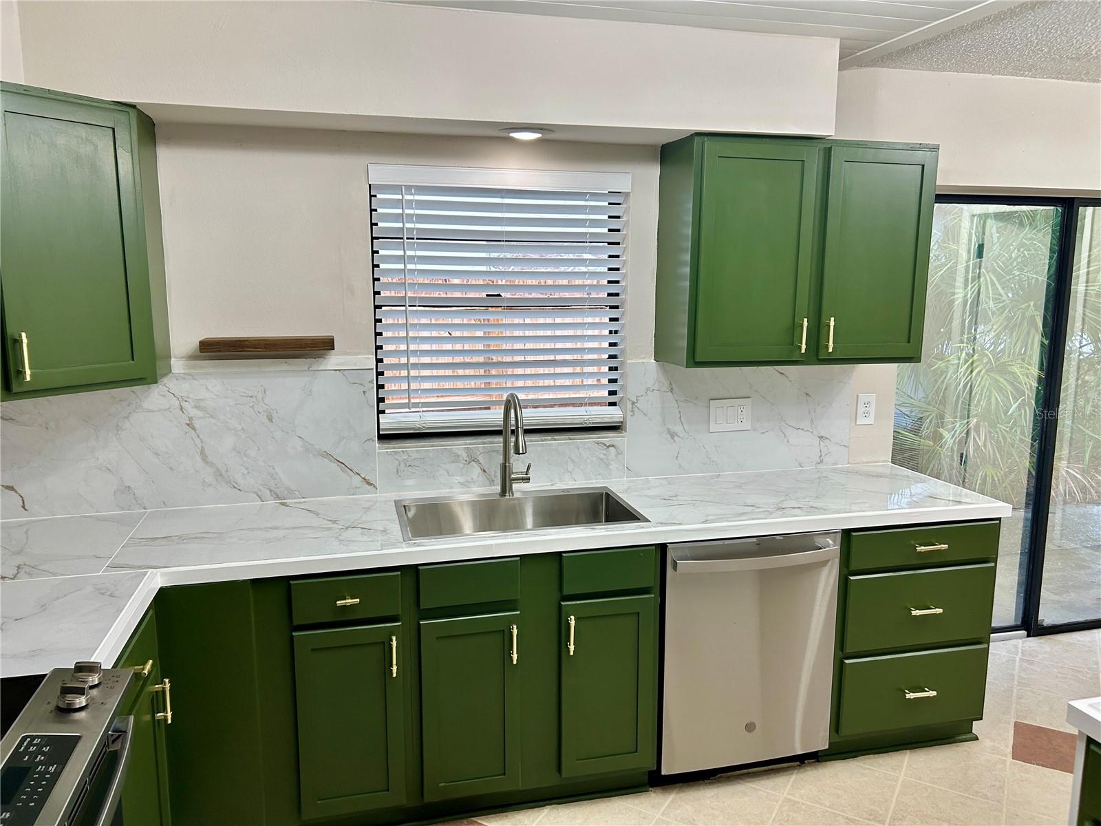 3805 11TH AVE W, BRADENTON, FL, 34205