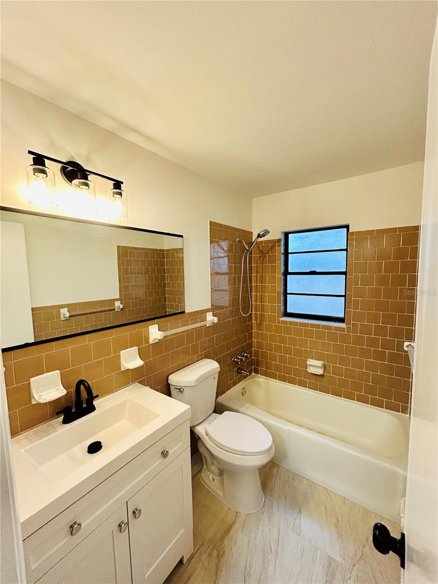 3805 11TH AVE W, BRADENTON, FL, 34205