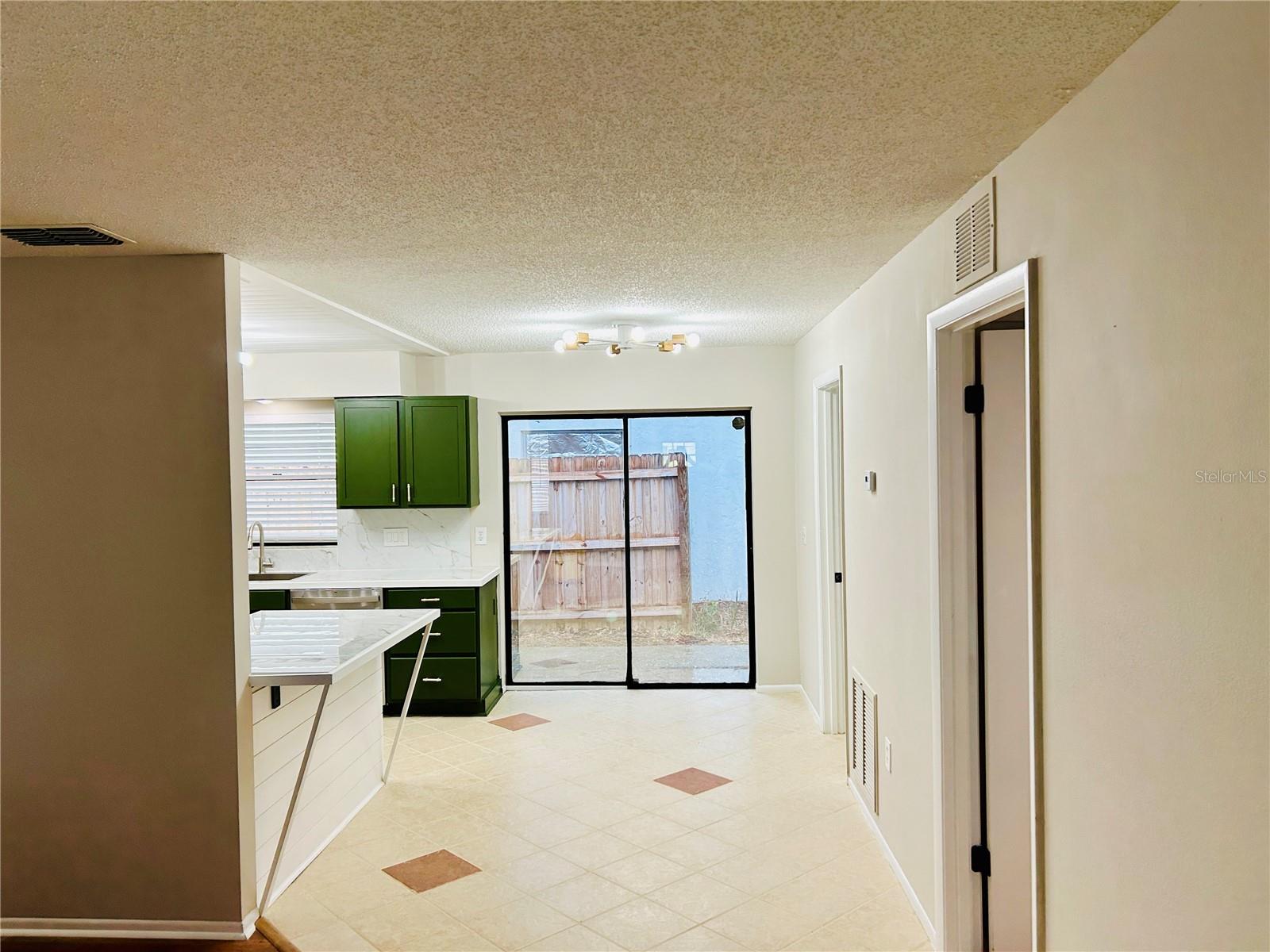 3805 11TH AVE W, BRADENTON, FL, 34205