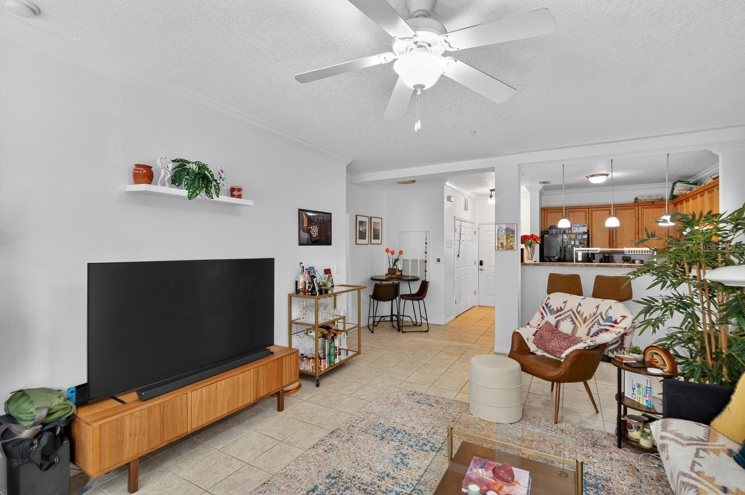 1185 SW 9TH RD #212, GAINESVILLE, FL, 32601