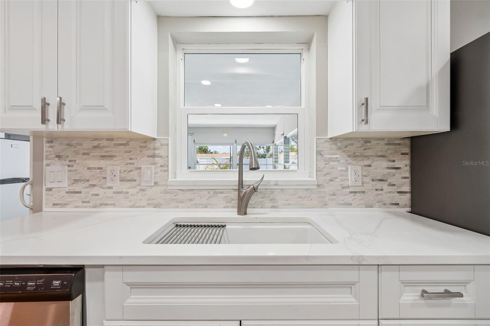 1110 MCCARTY ST, DUNEDIN, FL, 34698