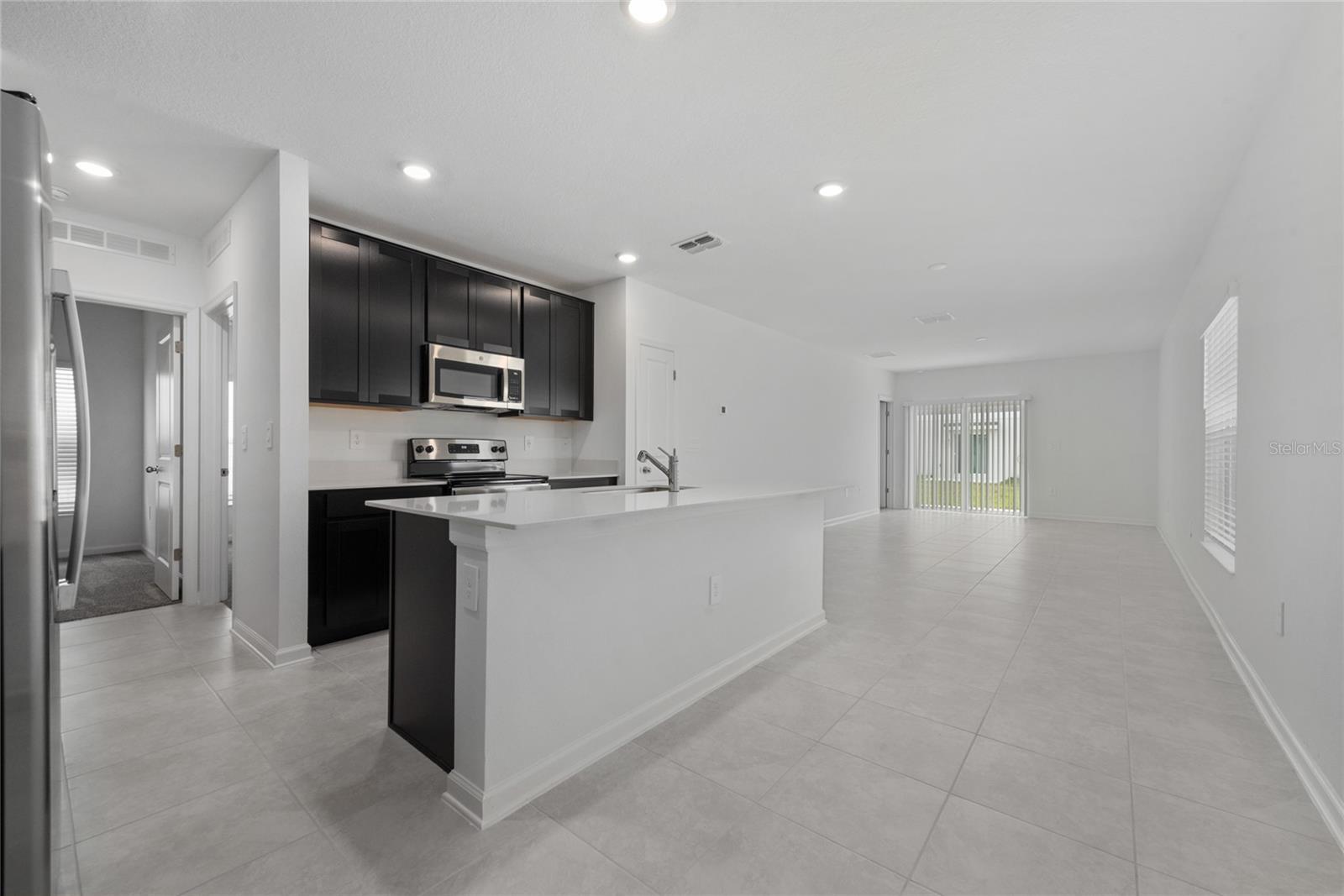 2205 AQUIFER LN, DAVENPORT, FL, 33837