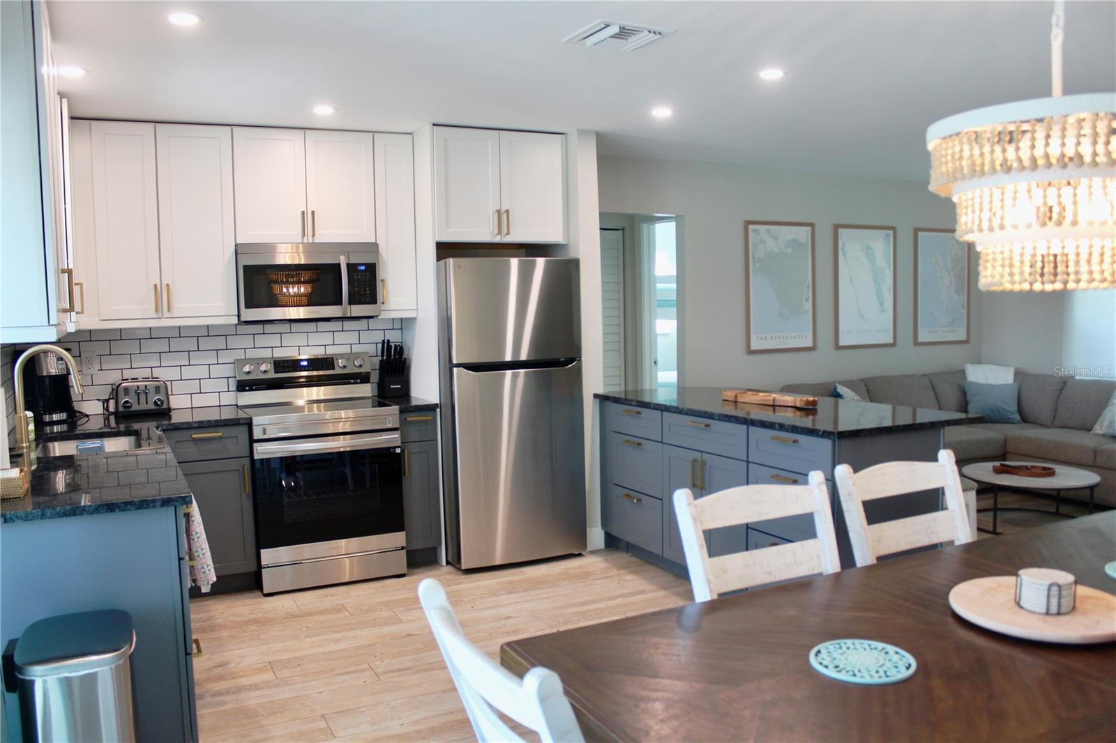 2744 SANDERLING CT, ST JAMES CITY, FL, 33956