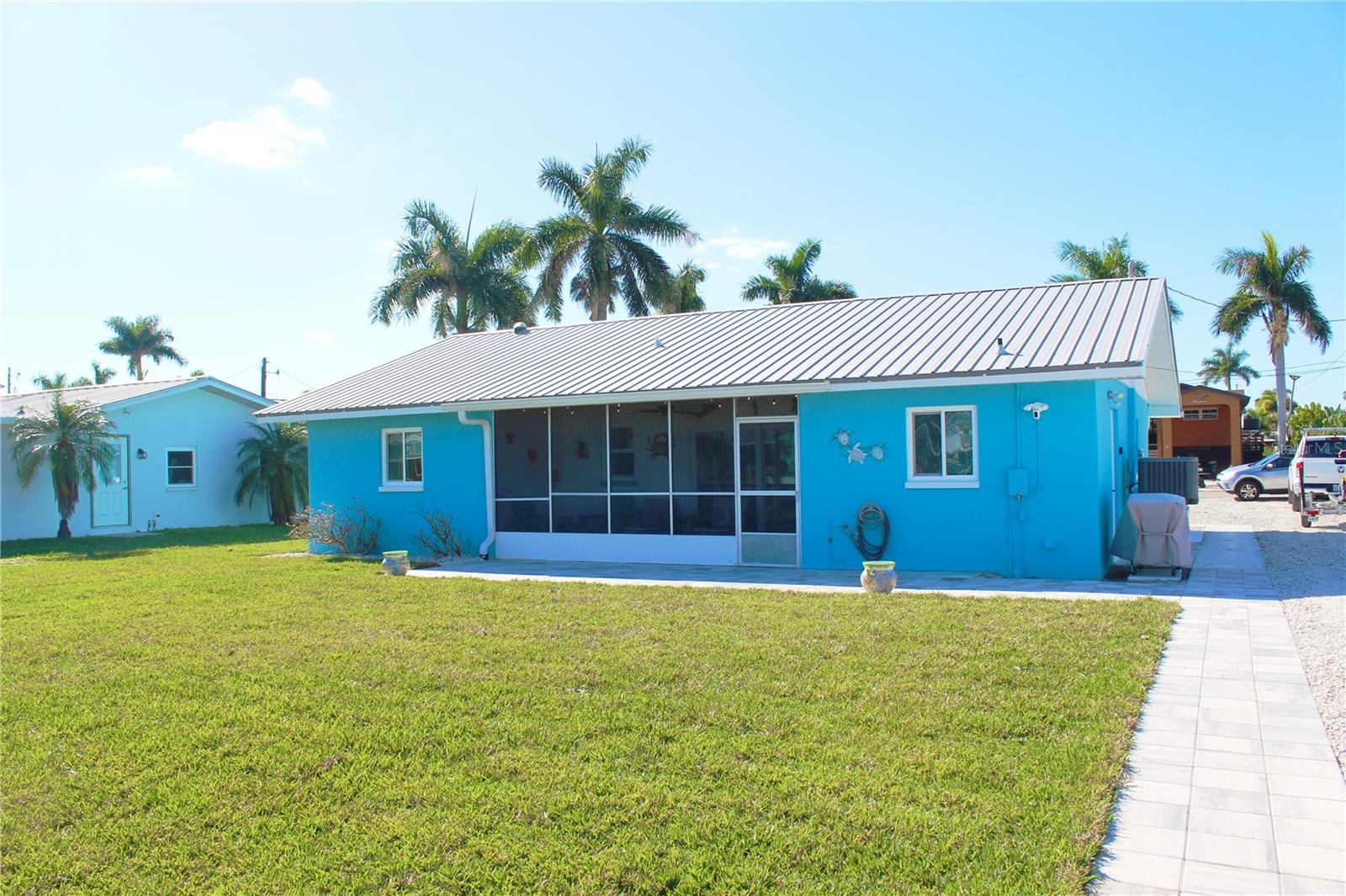 2744 SANDERLING CT, ST JAMES CITY, FL, 33956