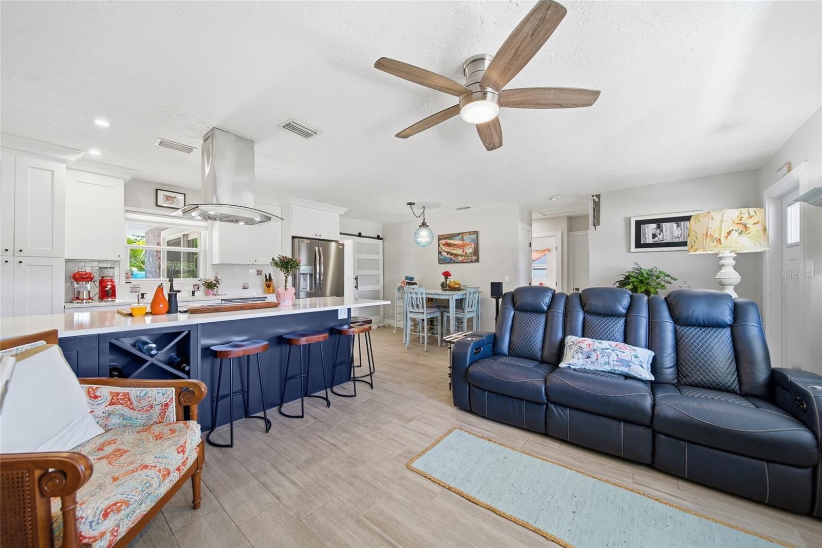 5548 CEDAR ST NE, ST PETERSBURG, FL, 33703