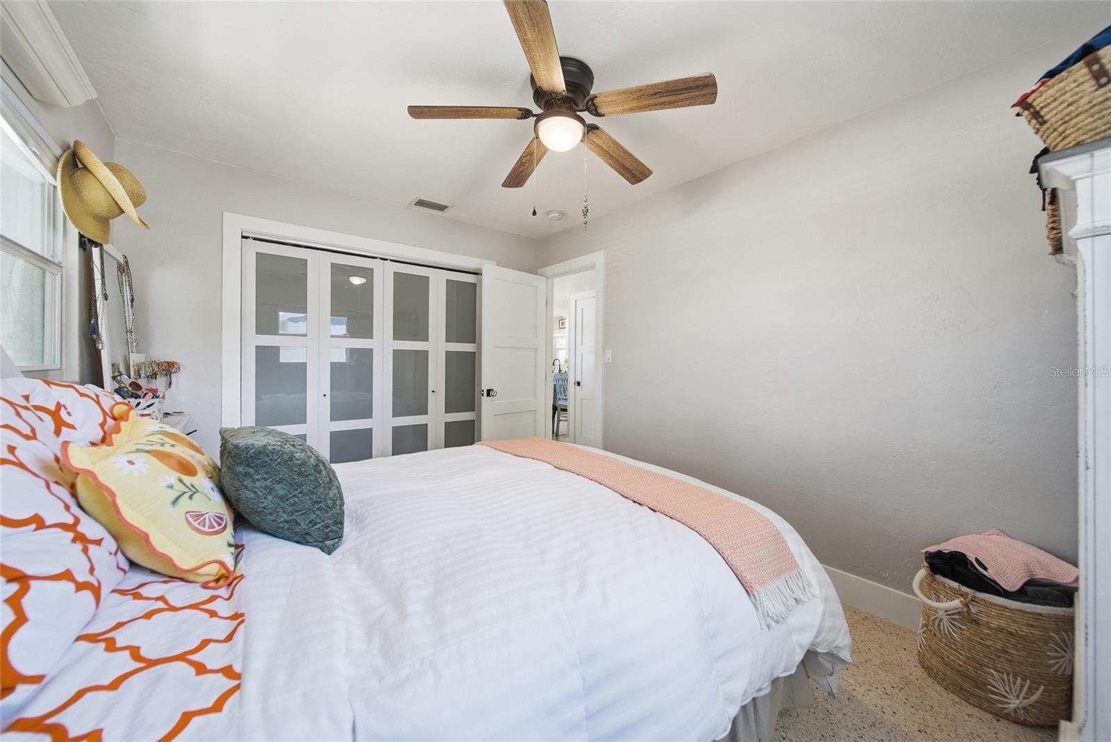 5548 CEDAR ST NE, ST PETERSBURG, FL, 33703
