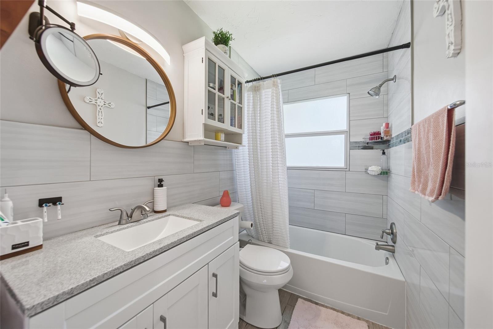 5548 CEDAR ST NE, ST PETERSBURG, FL, 33703