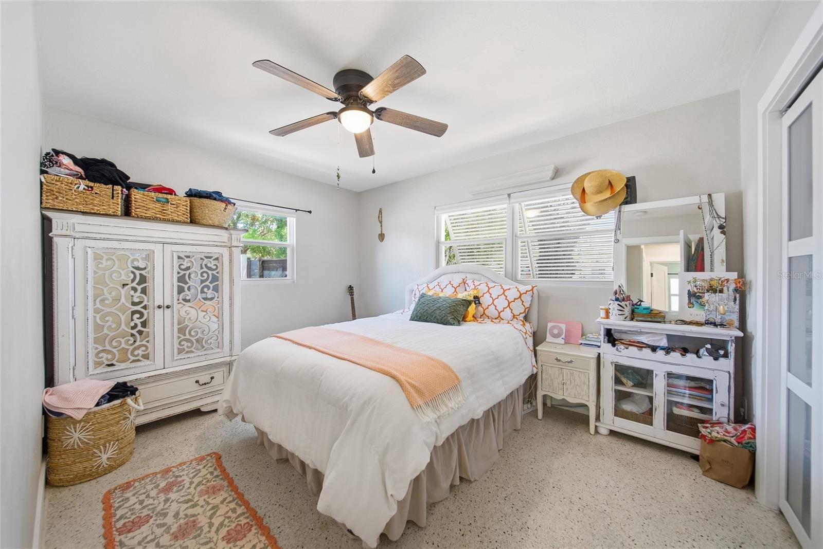 5548 CEDAR ST NE, ST PETERSBURG, FL, 33703