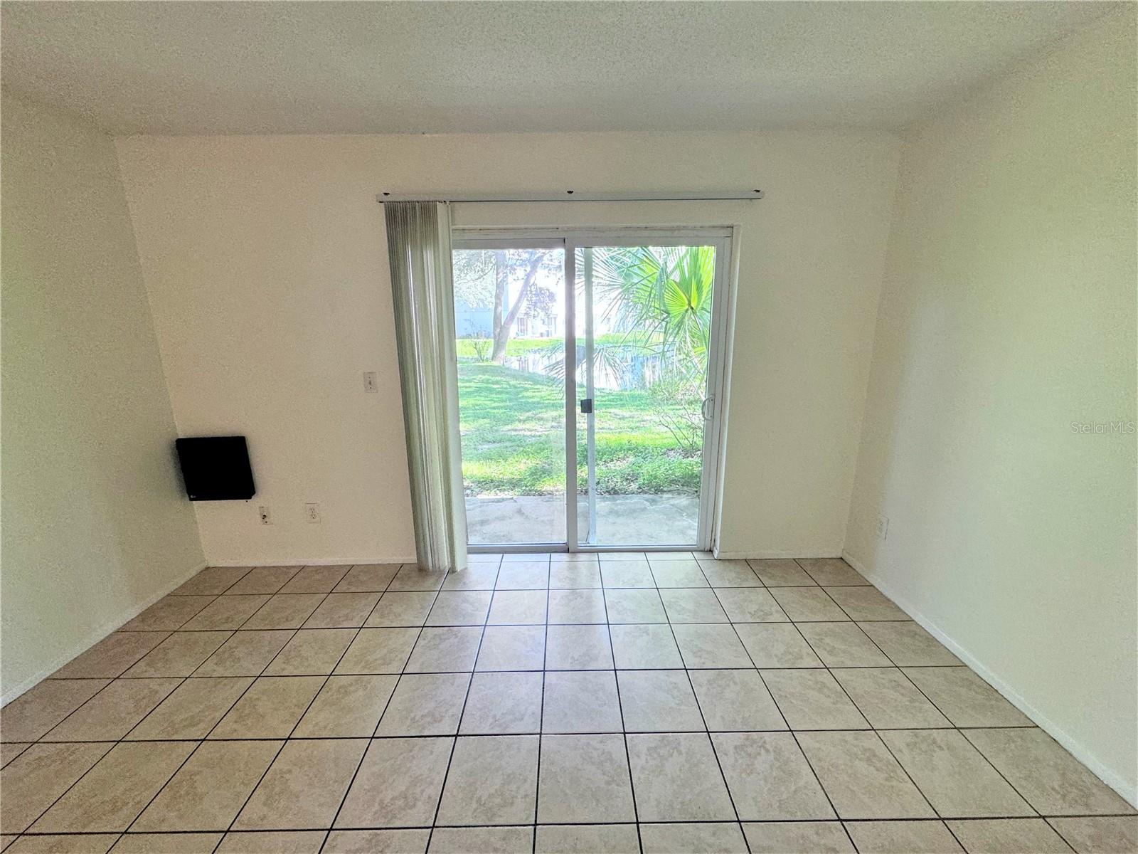 7177 E BANK DR #102, TAMPA, FL, 33617