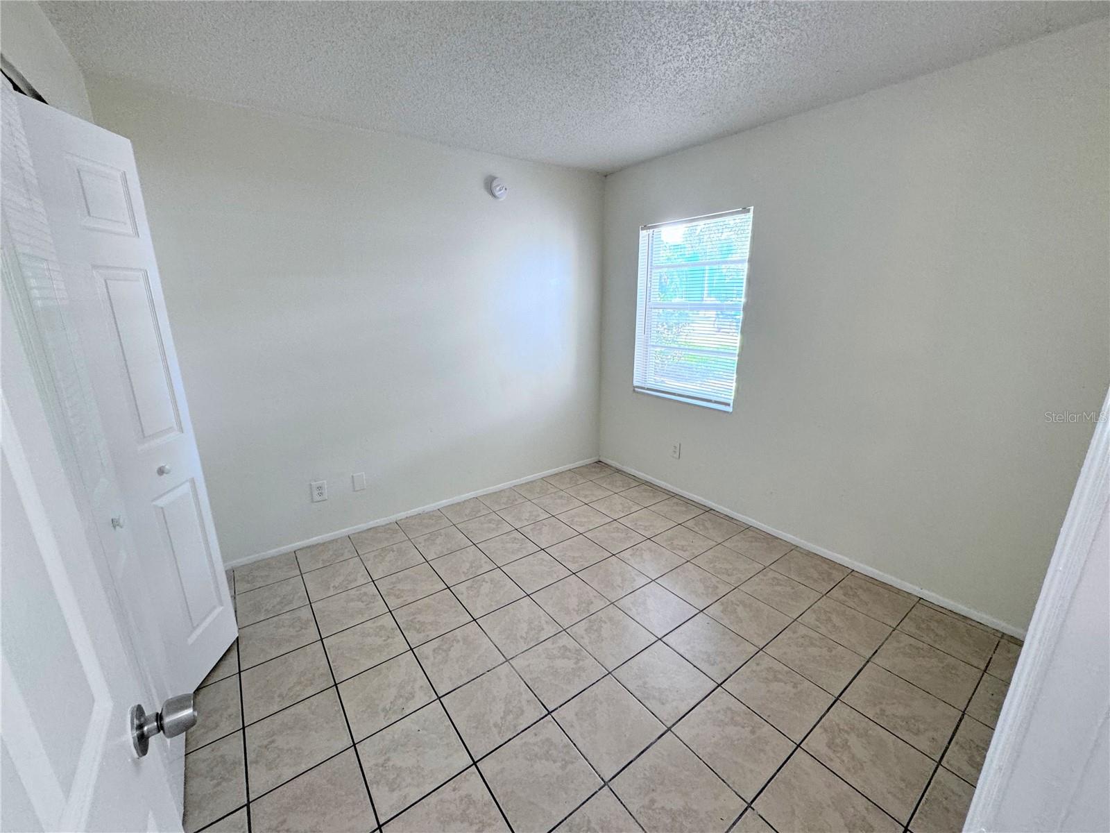 7177 E BANK DR #102, TAMPA, FL, 33617