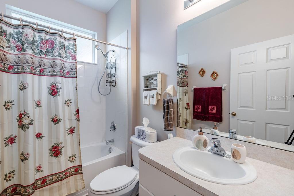 3370 SAINT LUCIA CT, TAVARES, FL, 32778