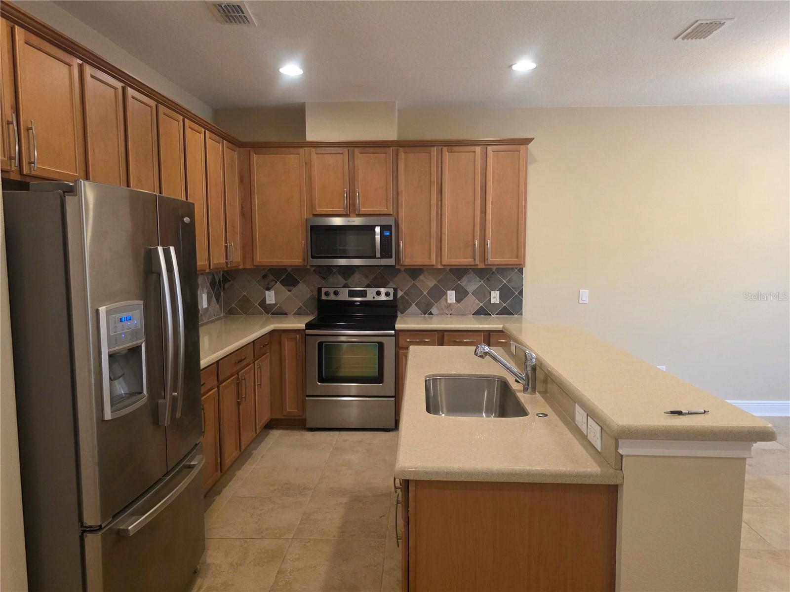454 ELLIS SQUARE CT, SANFORD, FL, 32771