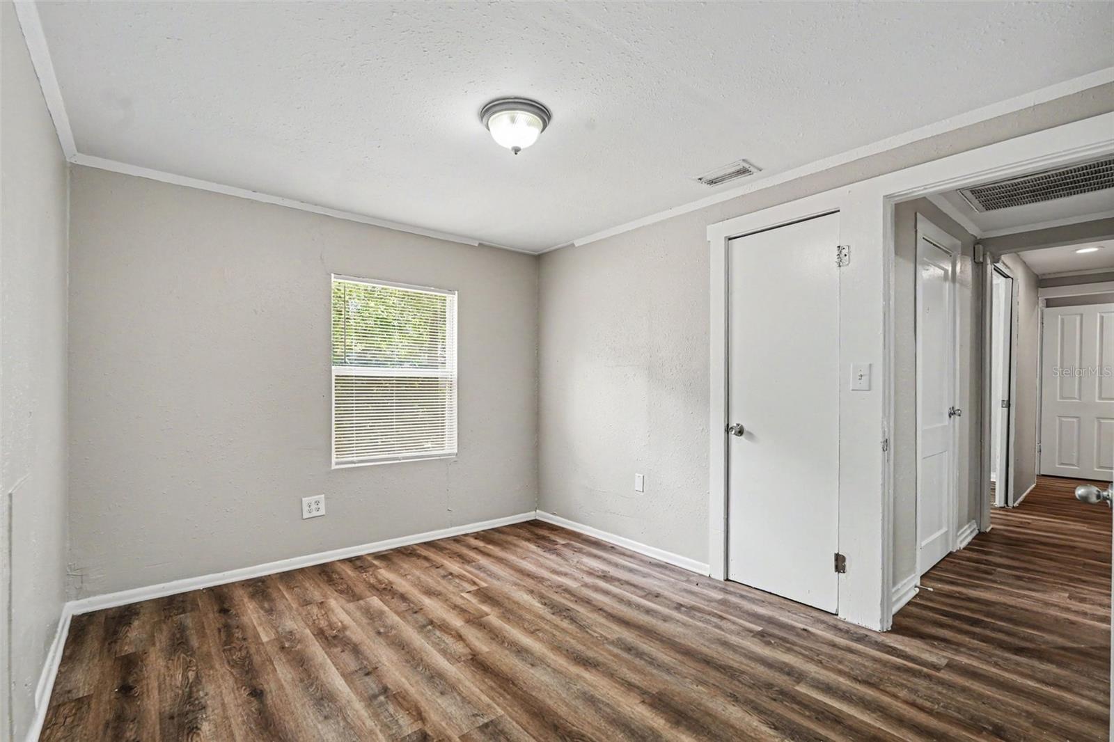 828 E 145TH AVE, TAMPA, FL, 33613