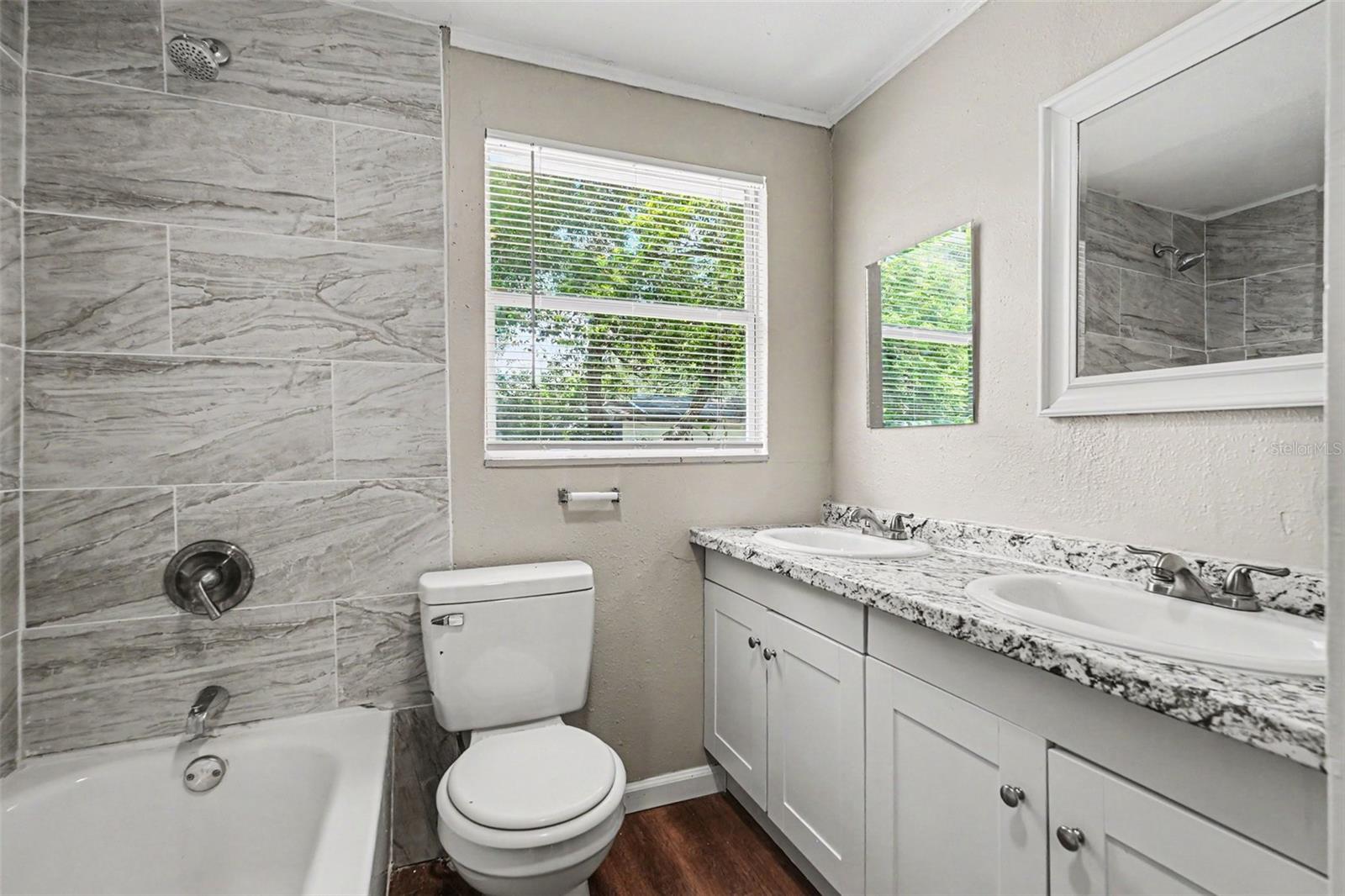 828 E 145TH AVE, TAMPA, FL, 33613