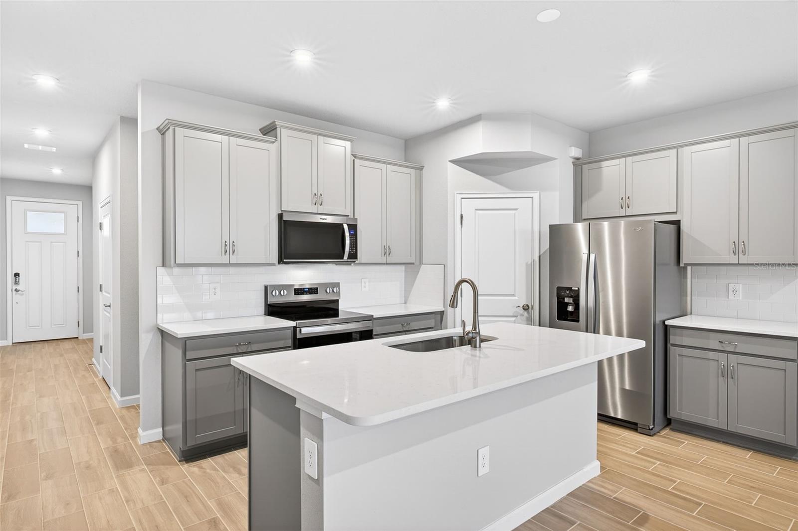9148 AURELIA AVE, PARRISH, FL, 34219