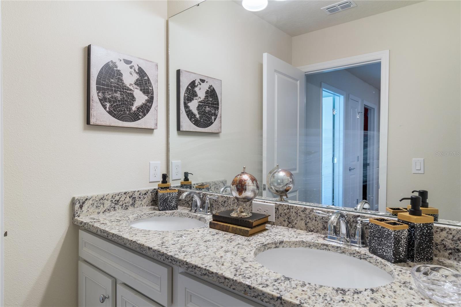 621 JASMINE LN, DAVENPORT, FL, 33897