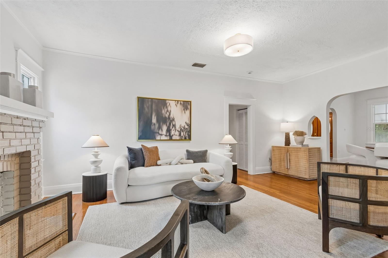 2434 W PROSPECT RD, TAMPA, FL, 33629