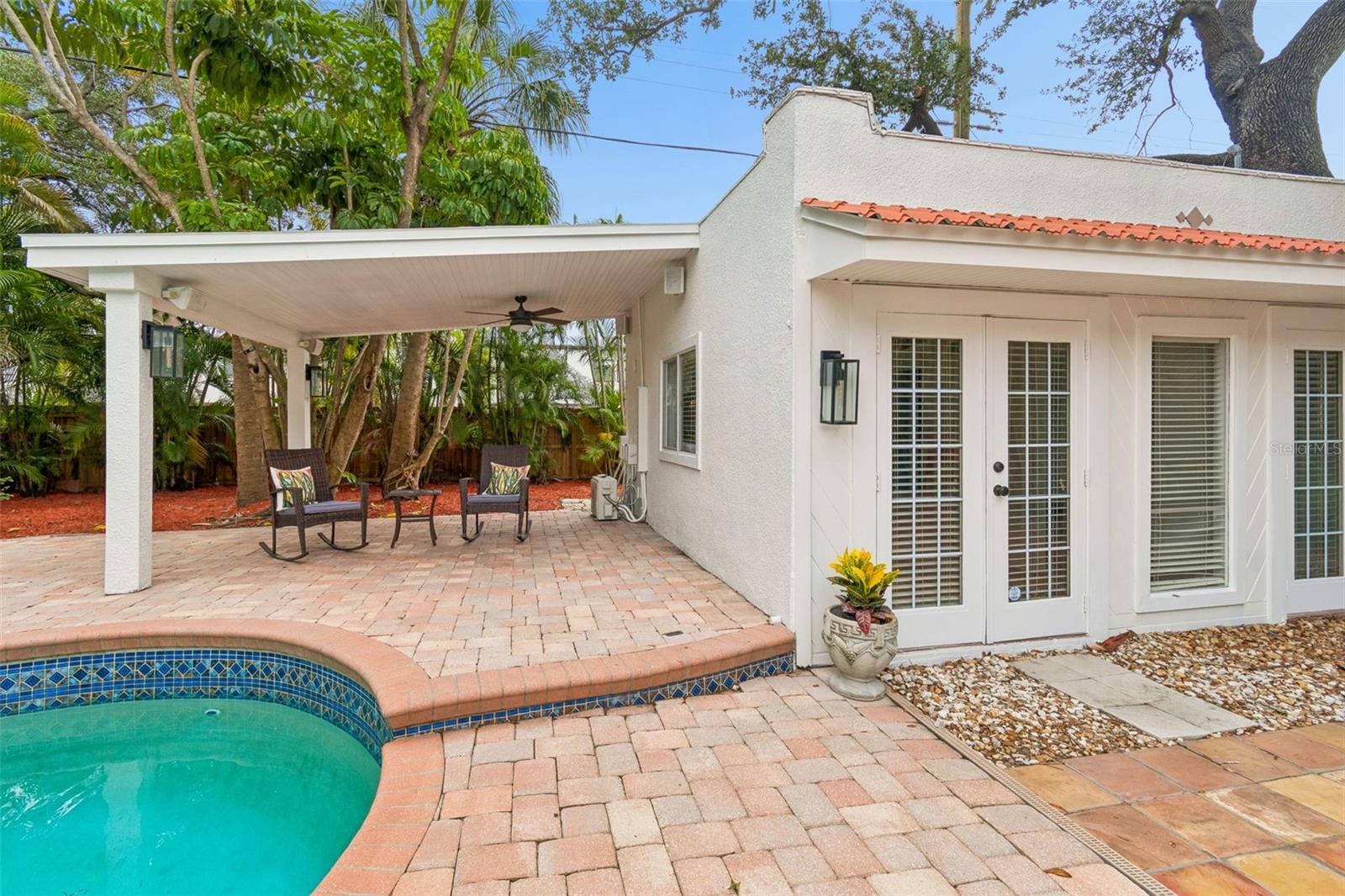 2434 W PROSPECT RD, TAMPA, FL, 33629
