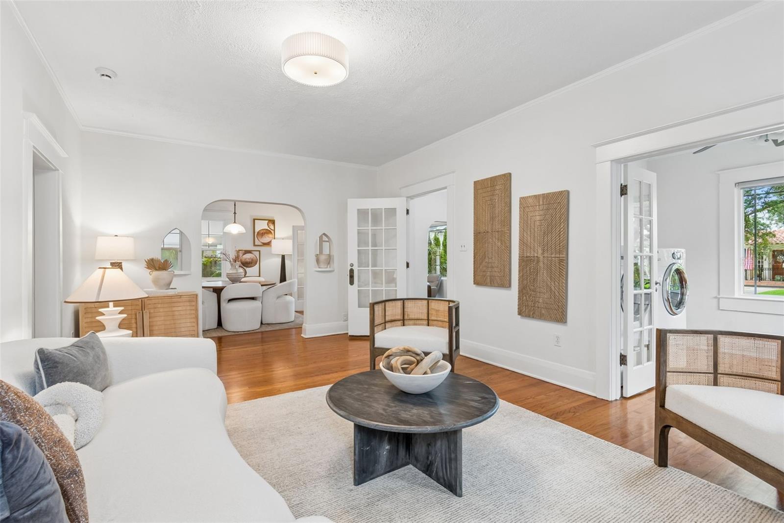 2434 W PROSPECT RD, TAMPA, FL, 33629