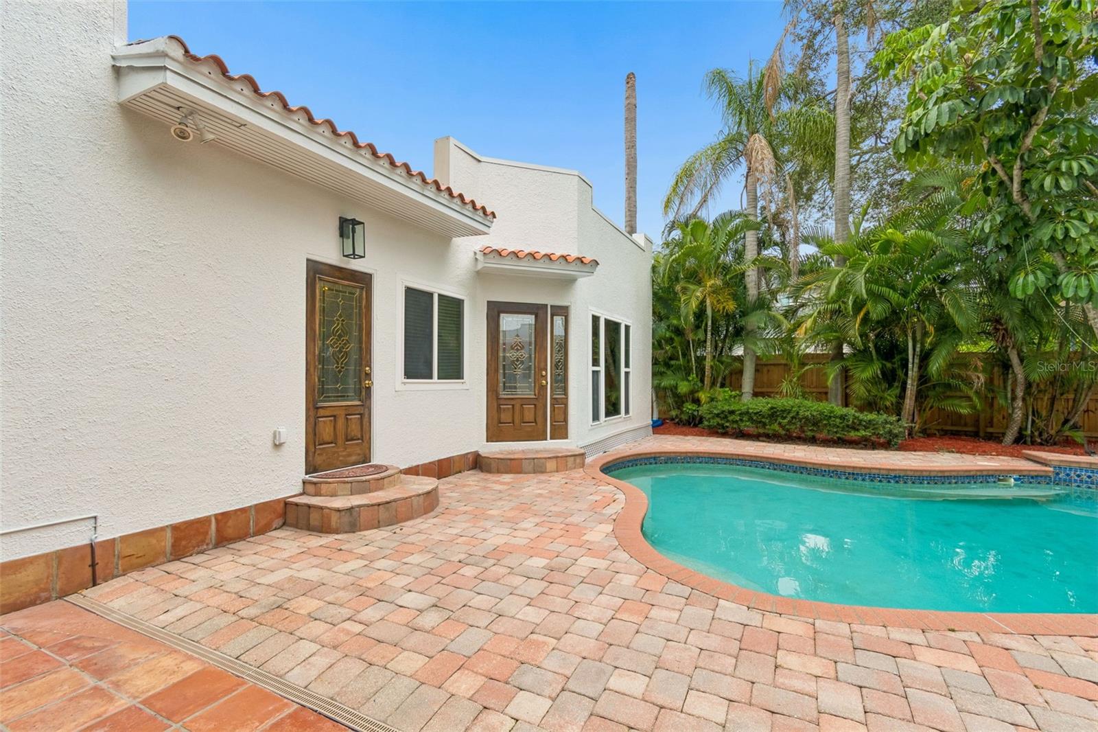 2434 W PROSPECT RD, TAMPA, FL, 33629