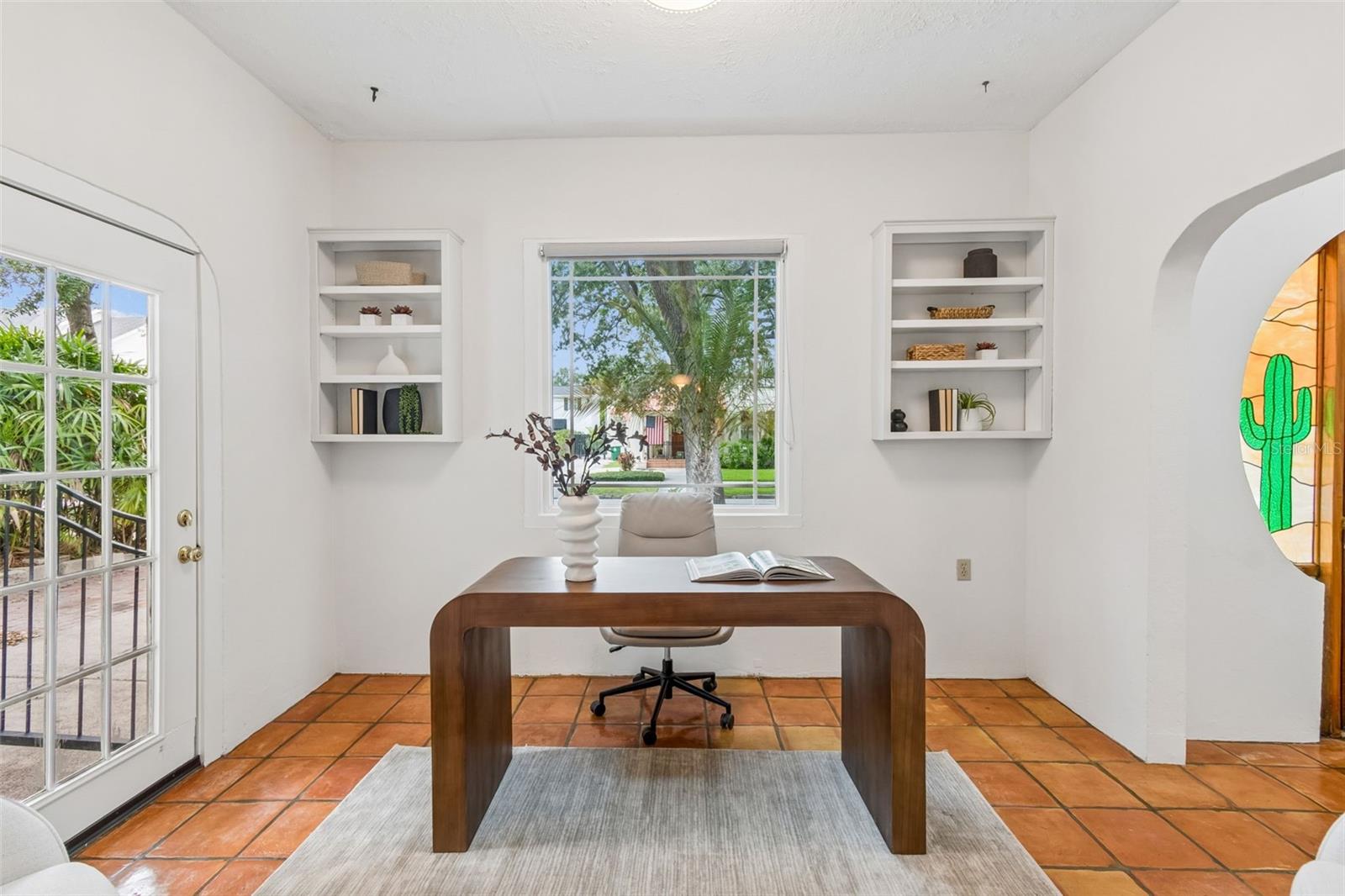 2434 W PROSPECT RD, TAMPA, FL, 33629