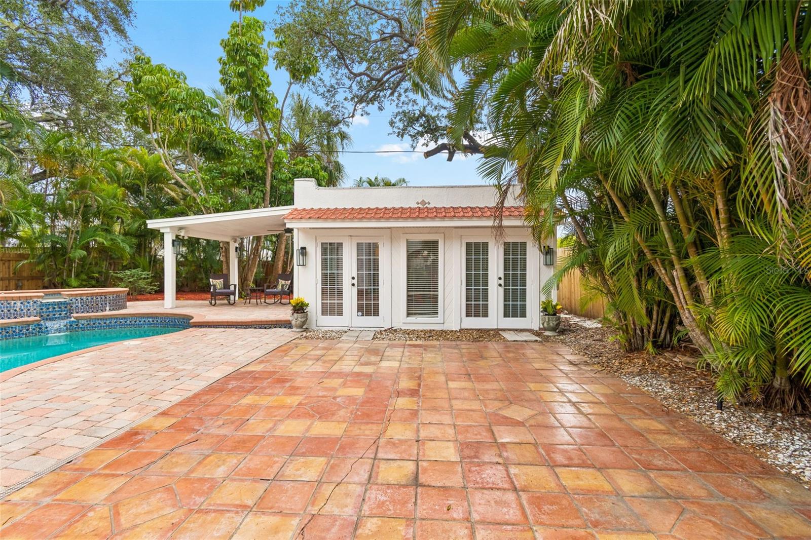 2434 W PROSPECT RD, TAMPA, FL, 33629