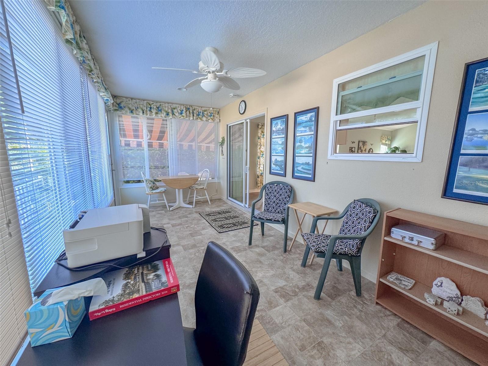 703 ROYAL PALM AVE, LADY LAKE, FL, 32159