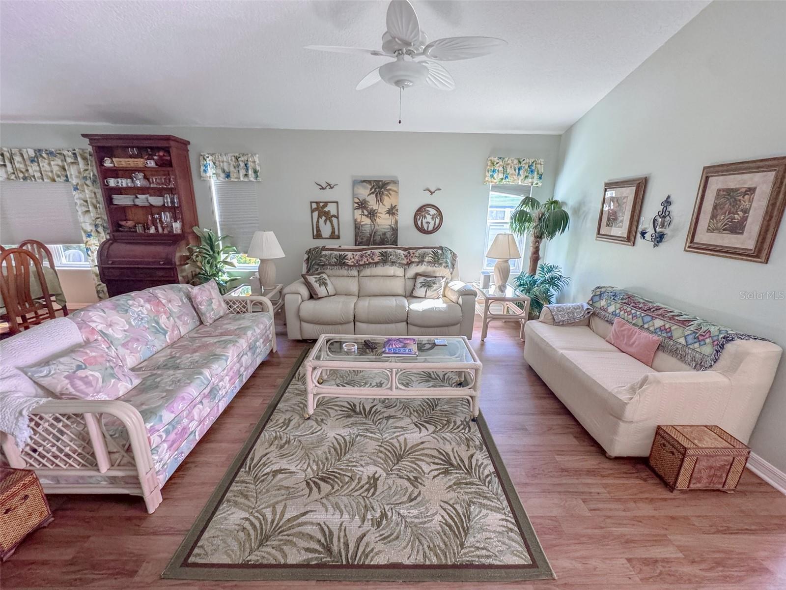703 ROYAL PALM AVE, LADY LAKE, FL, 32159