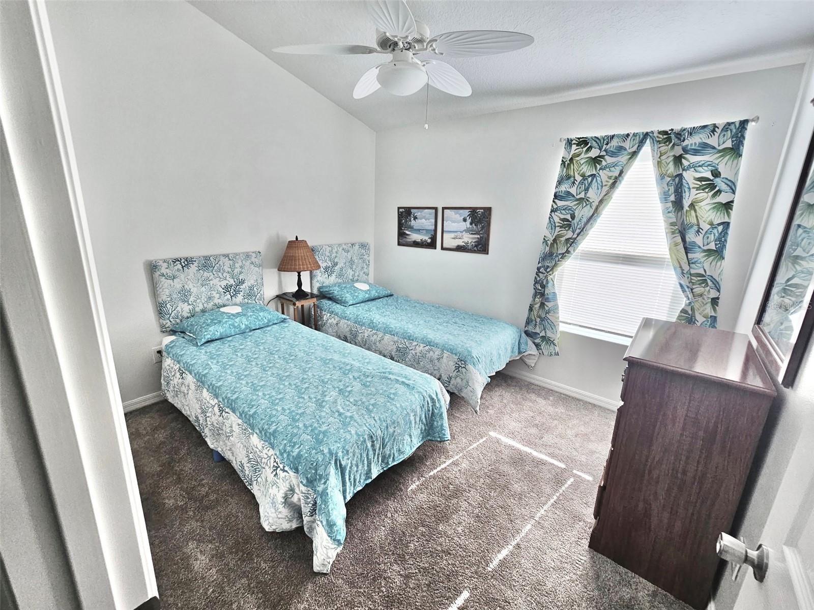 703 ROYAL PALM AVE, LADY LAKE, FL, 32159