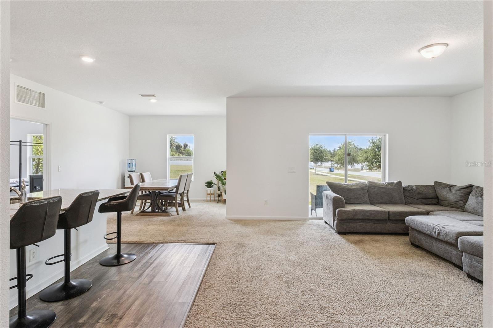 903 SHIMMERING OAKS LN, SEFFNER, FL, 33584