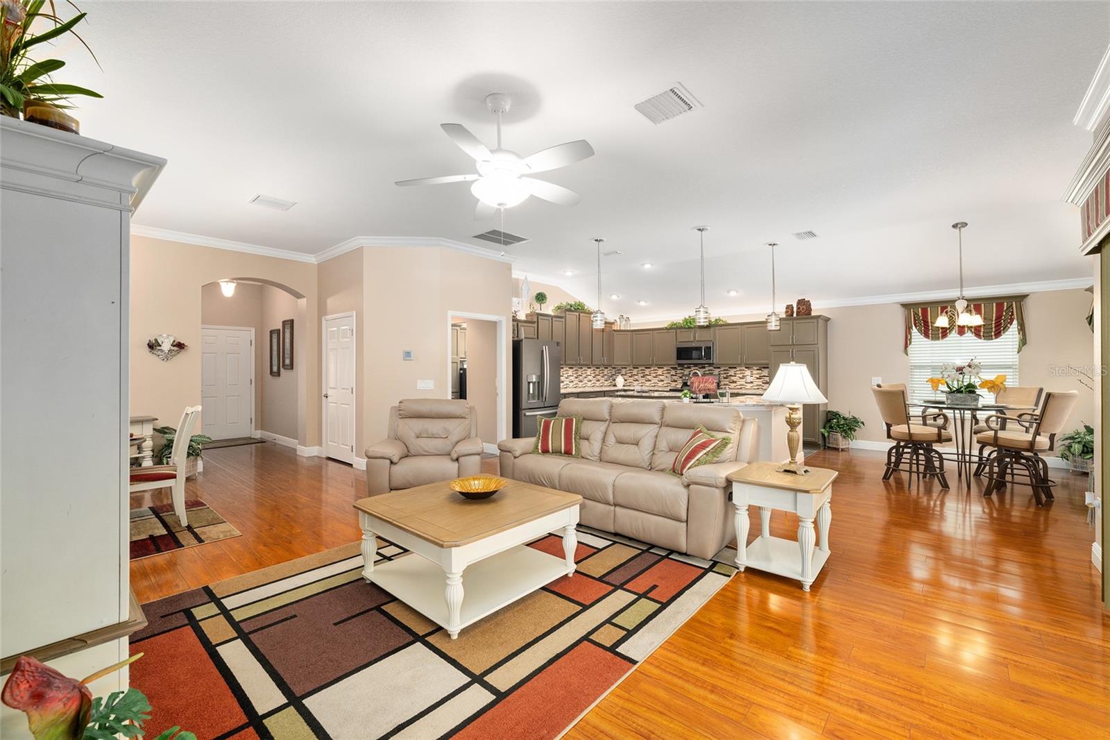 387 HARLOW LN, THE VILLAGES, FL, 32163