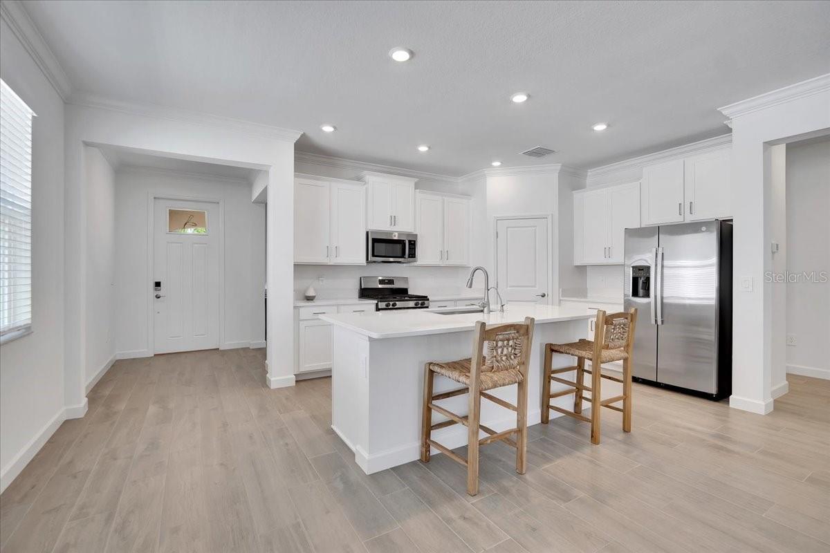 17410 HOLLY WELL AVE, WIMAUMA, FL, 33598