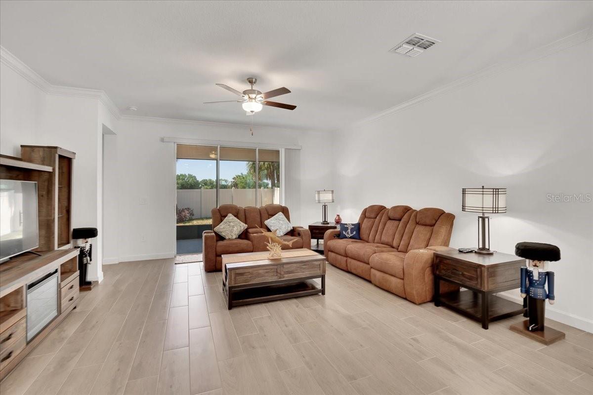 17410 HOLLY WELL AVE, WIMAUMA, FL, 33598