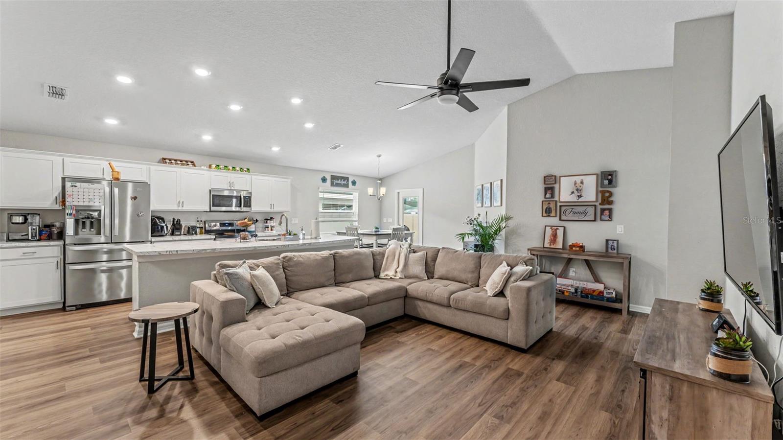 2025 HARVEST LANDING CIR, LAKELAND, FL, 33810