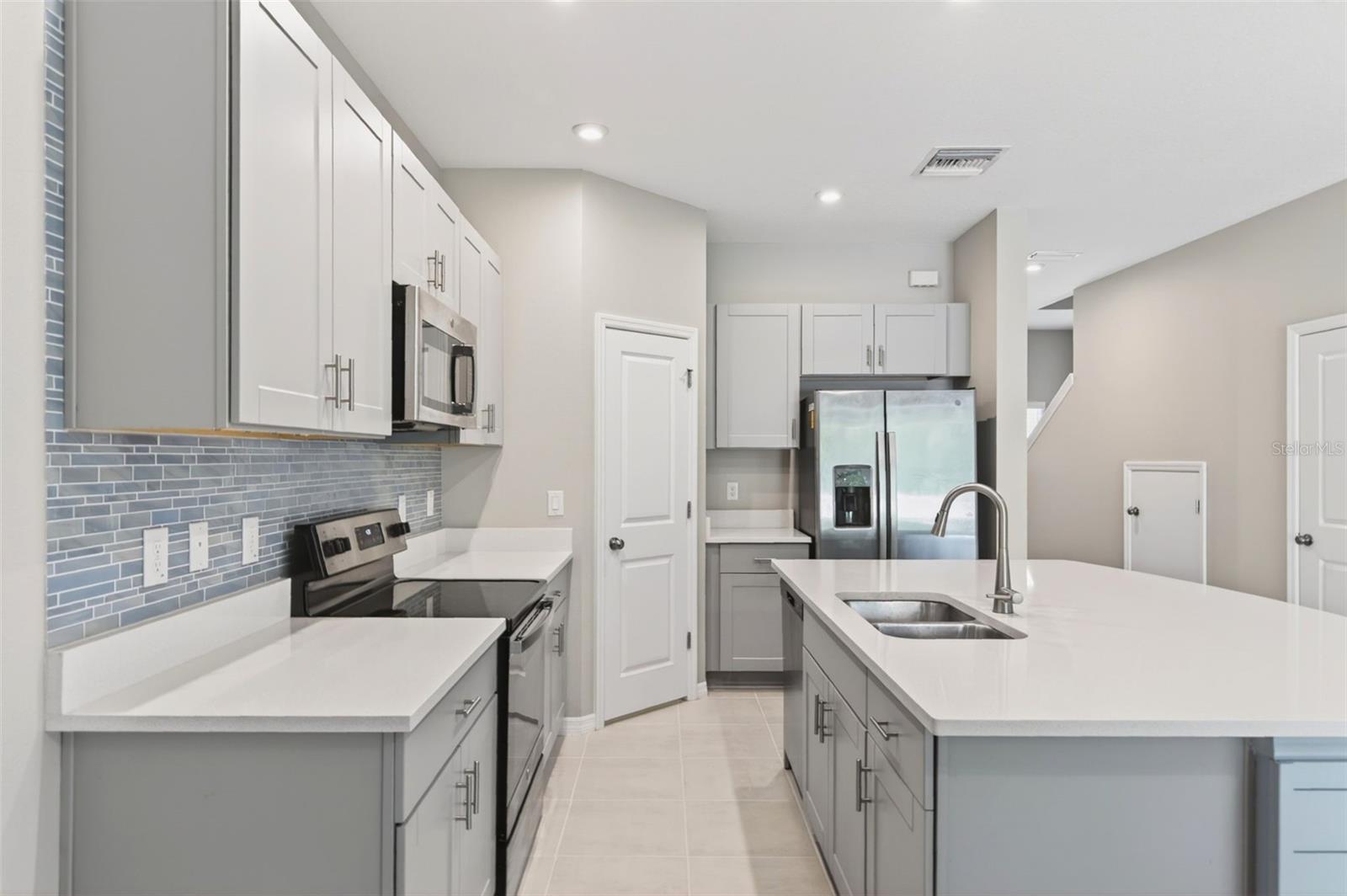 6425 FAIRMONT LN, PALMETTO, FL, 34221