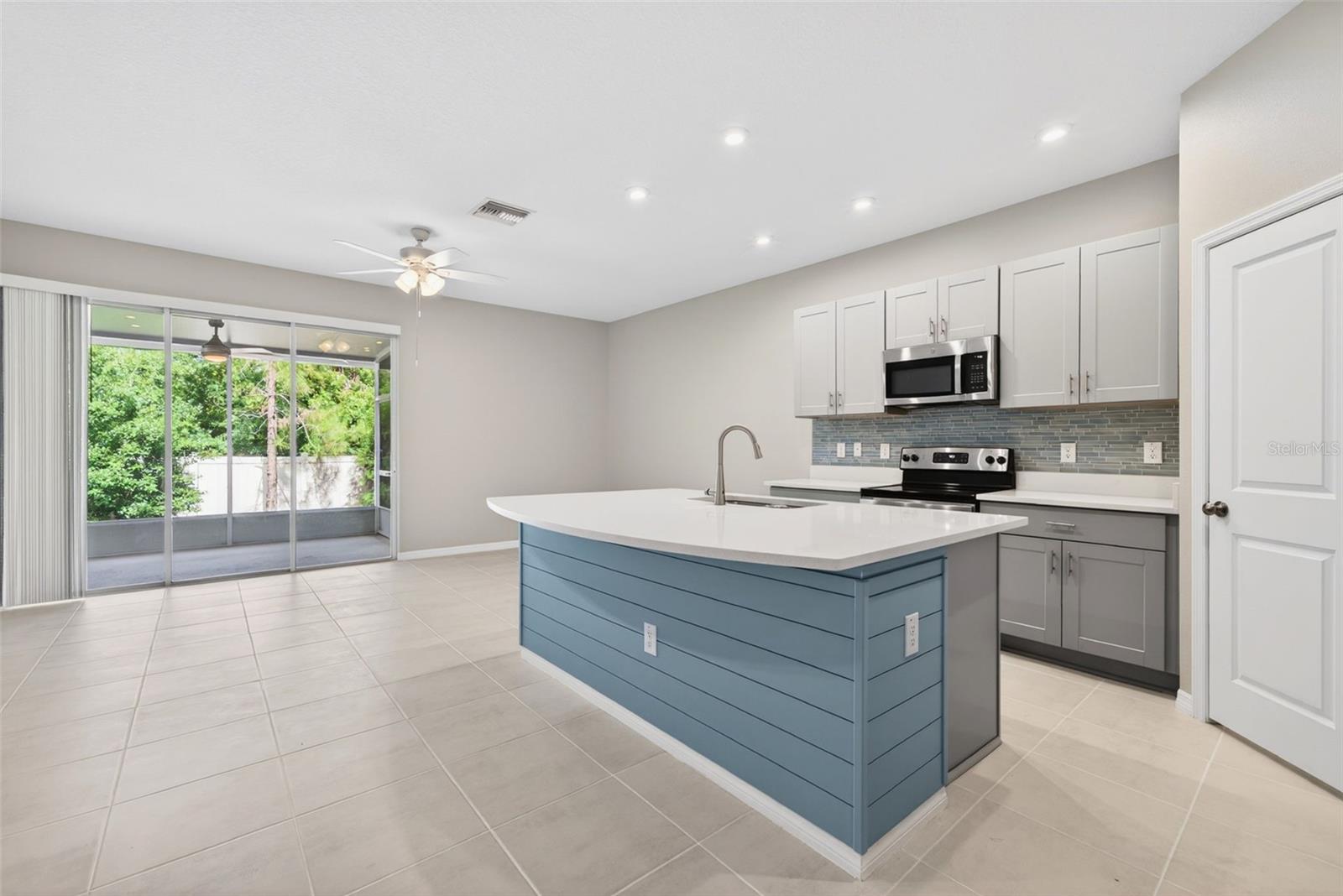 6425 FAIRMONT LN, PALMETTO, FL, 34221