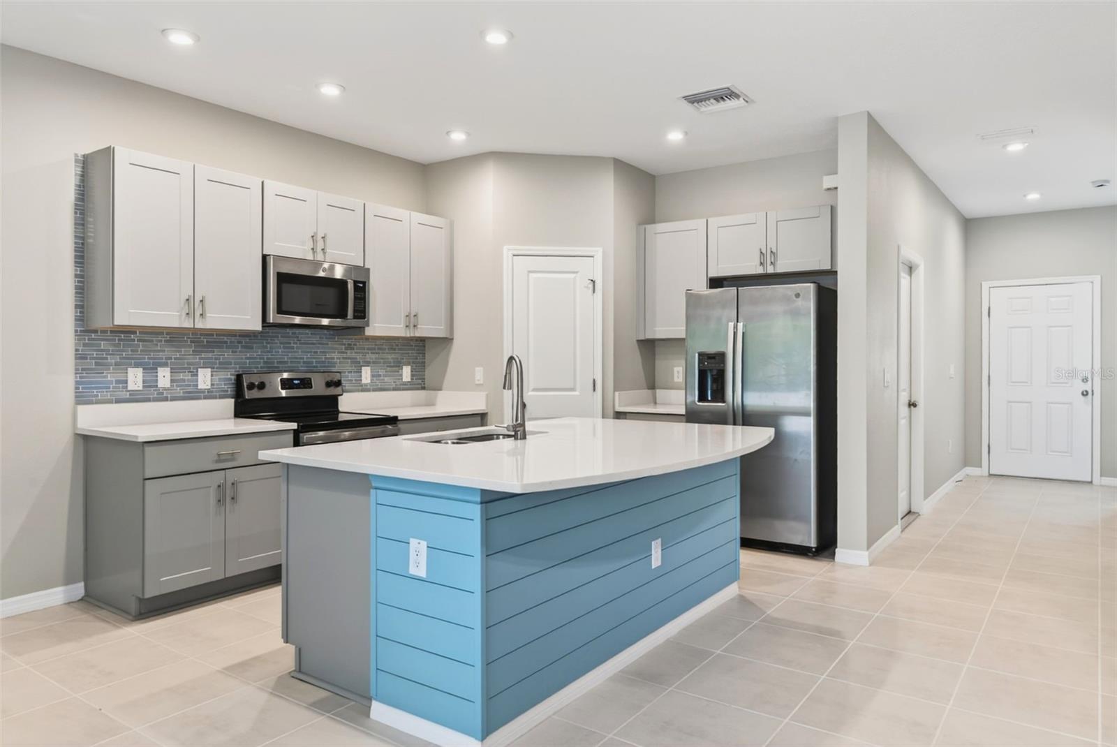 6425 FAIRMONT LN, PALMETTO, FL, 34221