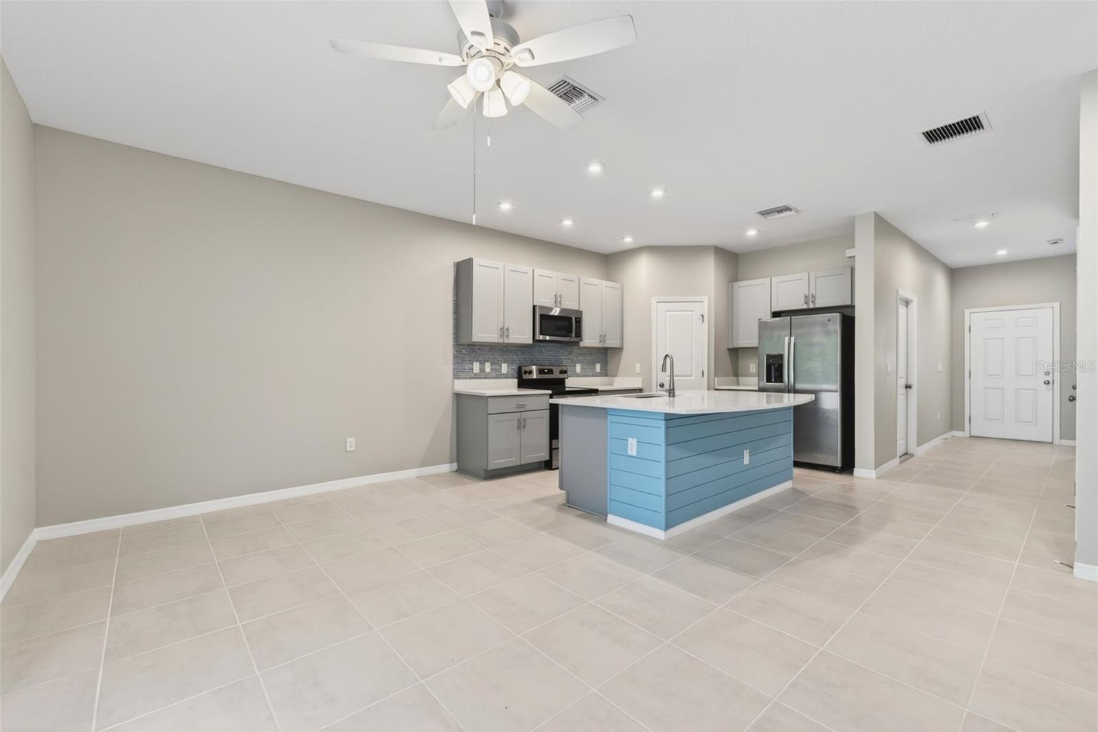 6425 FAIRMONT LN, PALMETTO, FL, 34221