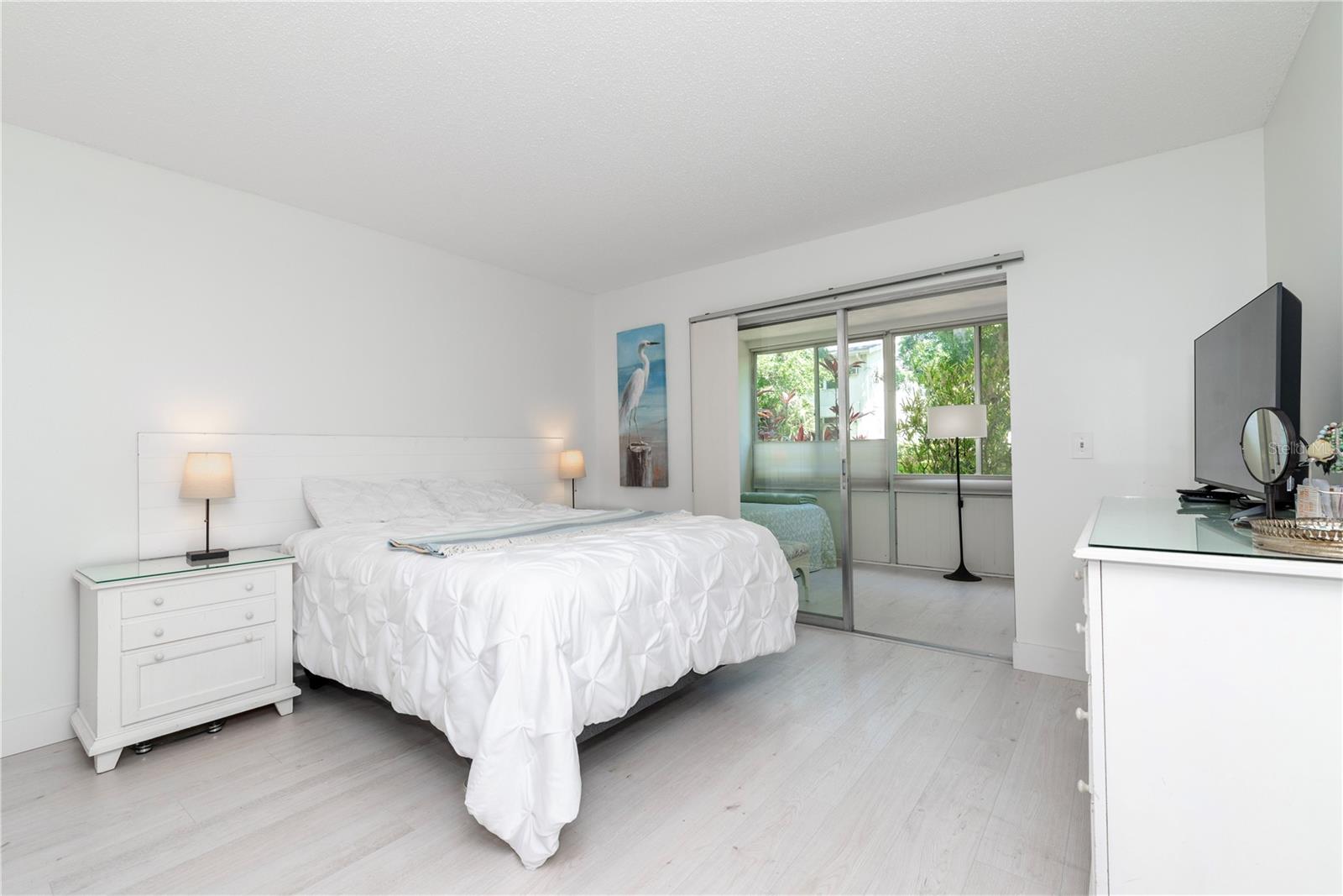 300 CLYDE LN #104, DUNEDIN, FL, 34698
