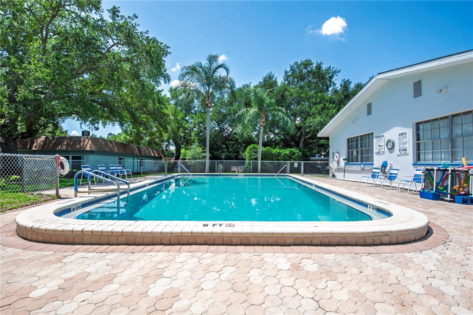 300 CLYDE LN #104, DUNEDIN, FL, 34698