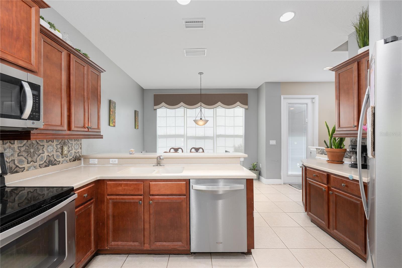 401 SPLIT OAK CT, EUSTIS, FL, 32736