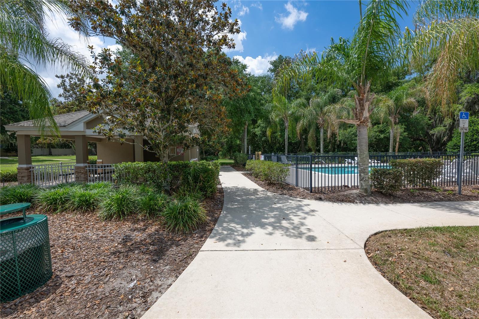 401 SPLIT OAK CT, EUSTIS, FL, 32736