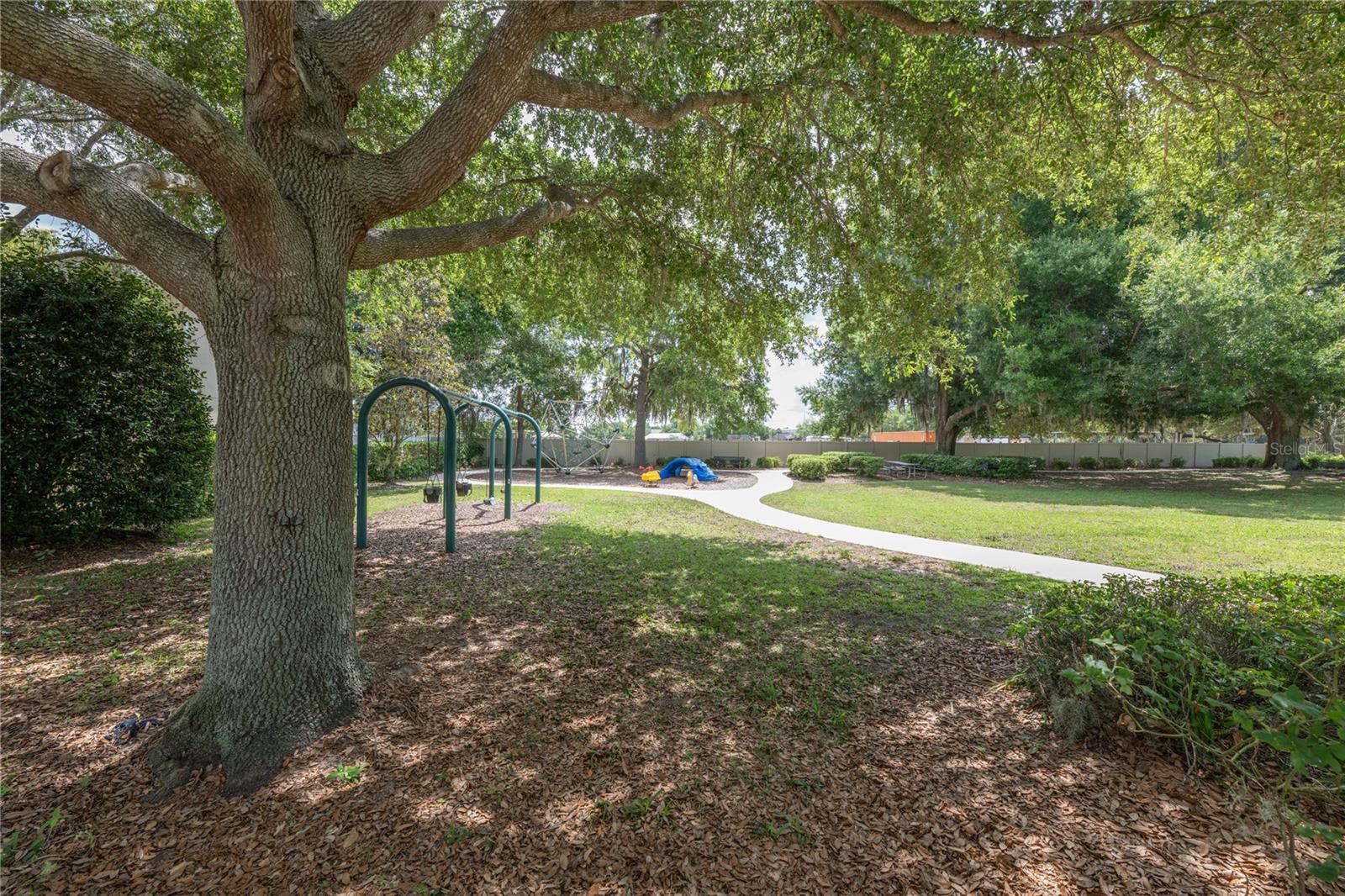 401 SPLIT OAK CT, EUSTIS, FL, 32736