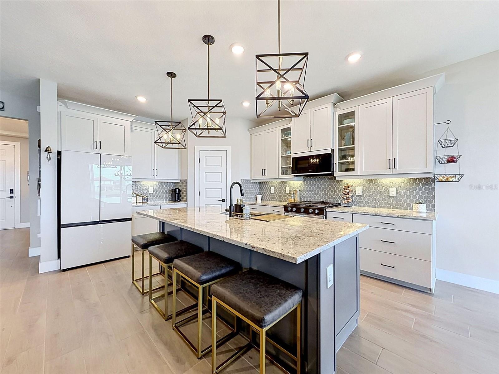 3726 SAVANNA PALMS CT, BRADENTON, FL, 34211