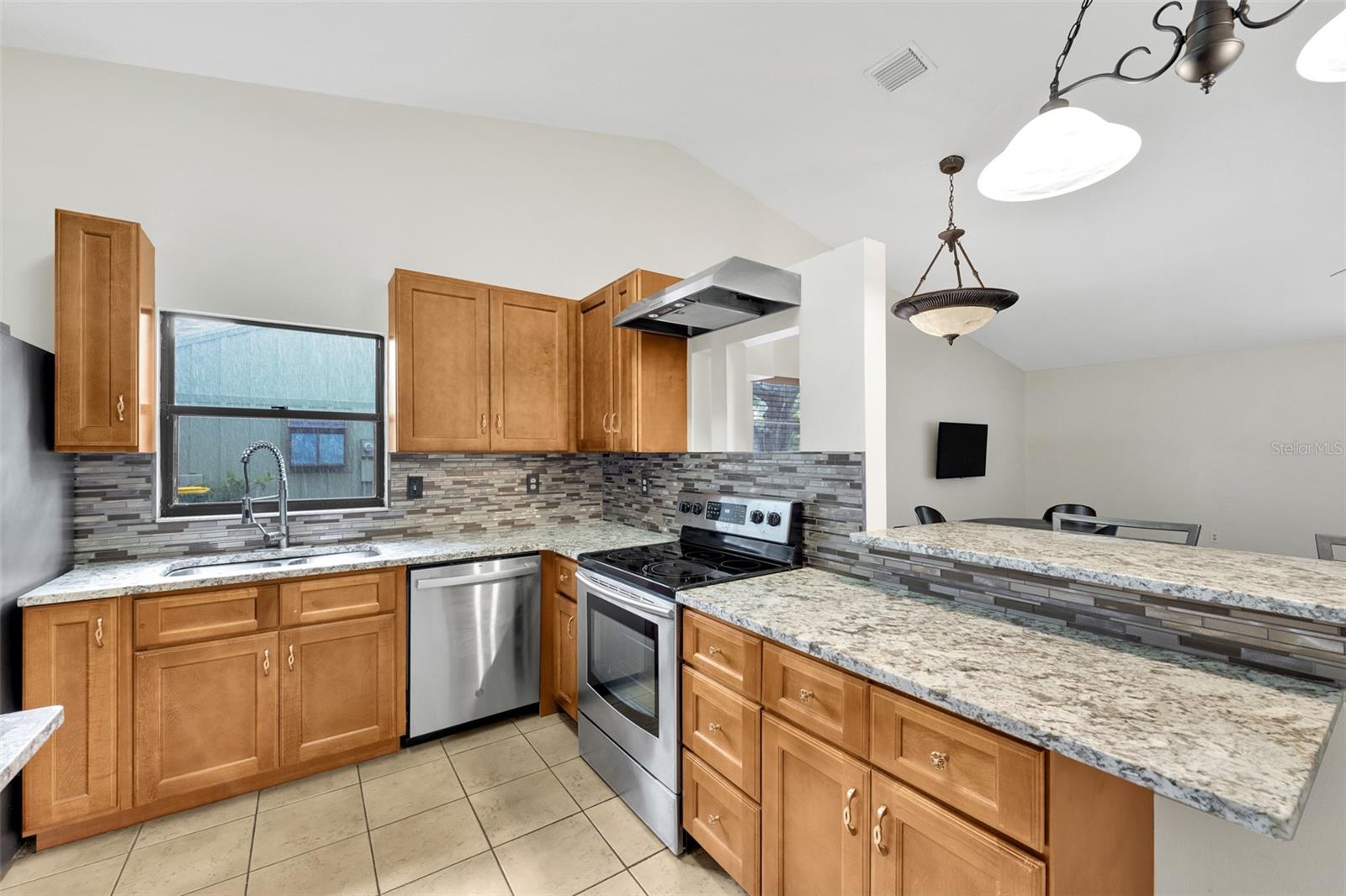 5015 BARRINGTON CIR #201, SARASOTA, FL, 34234
