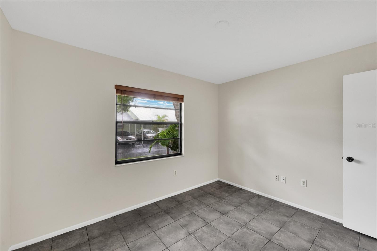 5015 BARRINGTON CIR #201, SARASOTA, FL, 34234